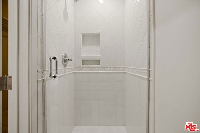 1470 Rexford Drive 103, Los Angeles, CA 90035