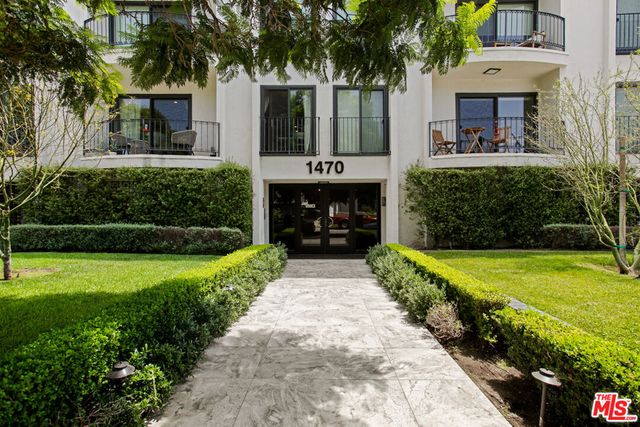 1470 Rexford Drive 103, Los Angeles, CA 90035