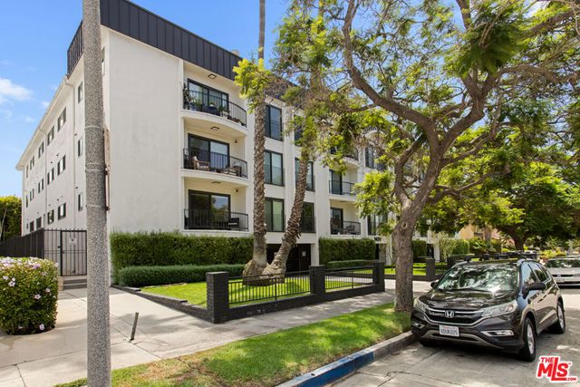 1470 Rexford Drive 103, Los Angeles, CA 90035