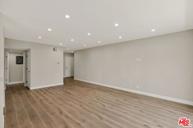 1470 Rexford Drive 103, Los Angeles, CA 90035