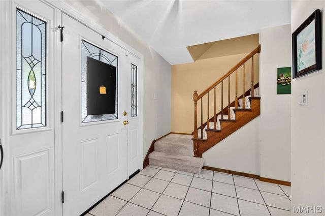 334 Clayton Oaks Drive, Ellisville, MO 63011