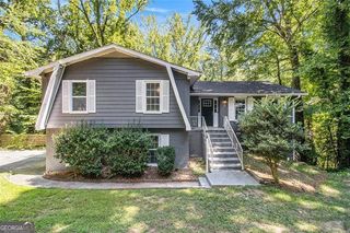 5862 SIMONE, Stone Mountain, GA 30087