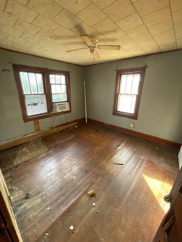 315 BELMONT ST, Savannah, TN 38372