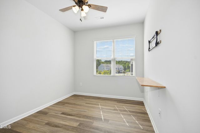 185 N Enterprise Drive, Clayton, NC 27520