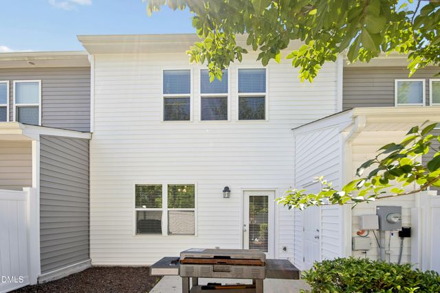 185 N Enterprise Drive, Clayton, NC 27520
