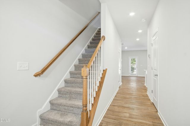 185 N Enterprise Drive, Clayton, NC 27520