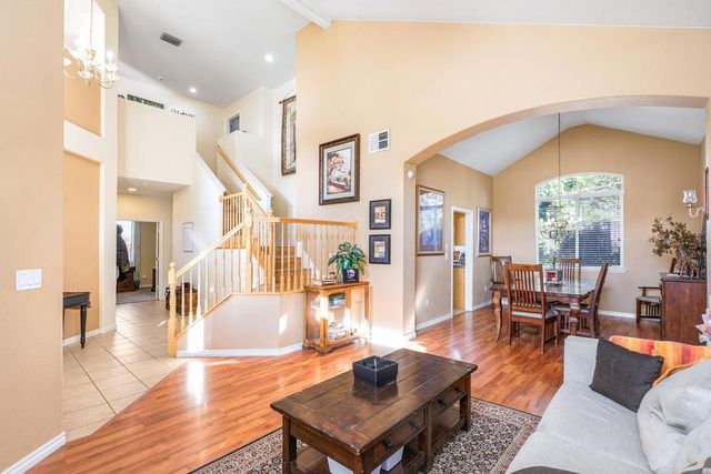 8432 Arrowroot Cir, Antelope, CA 95843