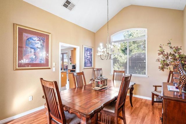 8432 Arrowroot Cir, Antelope, CA 95843