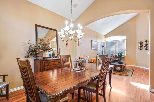 8432 Arrowroot Cir, Antelope, CA 95843