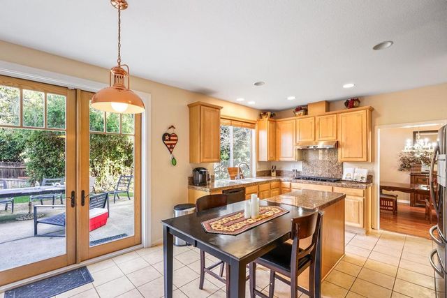 8432 Arrowroot Cir, Antelope, CA 95843