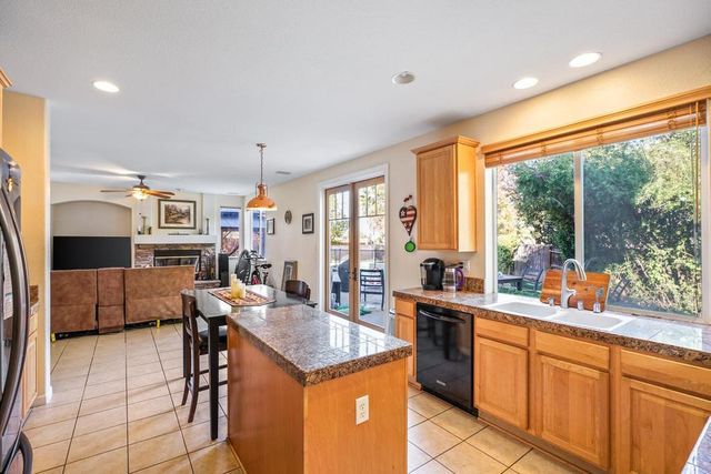 8432 Arrowroot Cir, Antelope, CA 95843