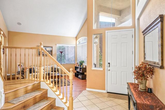 8432 Arrowroot Cir, Antelope, CA 95843