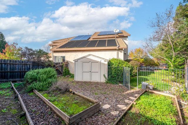 8432 Arrowroot Cir, Antelope, CA 95843