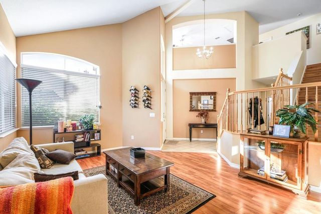 8432 Arrowroot Cir, Antelope, CA 95843