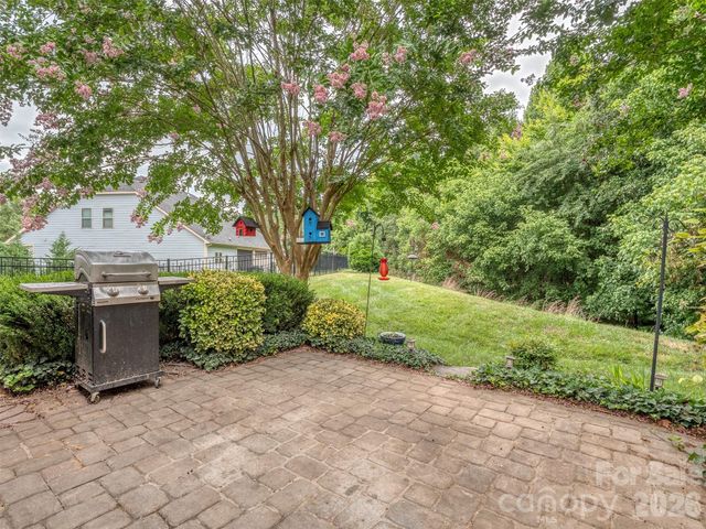 111 Coral Lane, Mooresville, NC 28117
