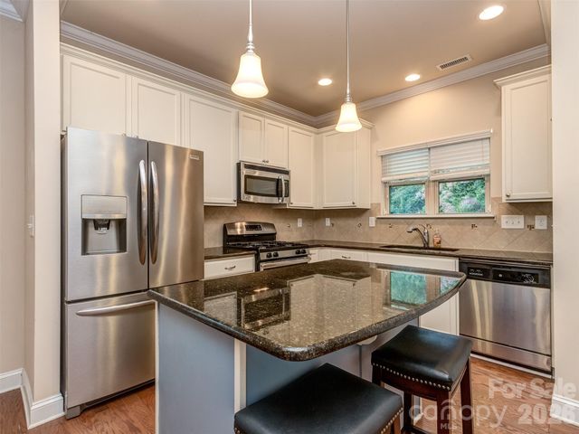 111 Coral Lane, Mooresville, NC 28117
