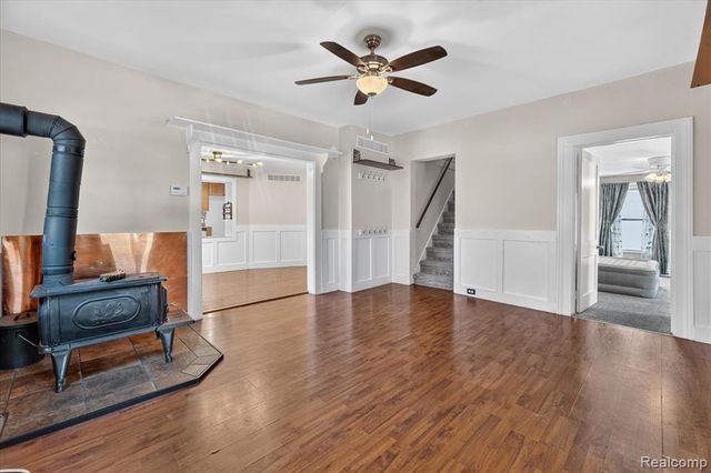 103 Washington Street, Holly, MI 48442