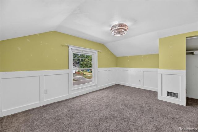103 Washington Street, Holly, MI 48442