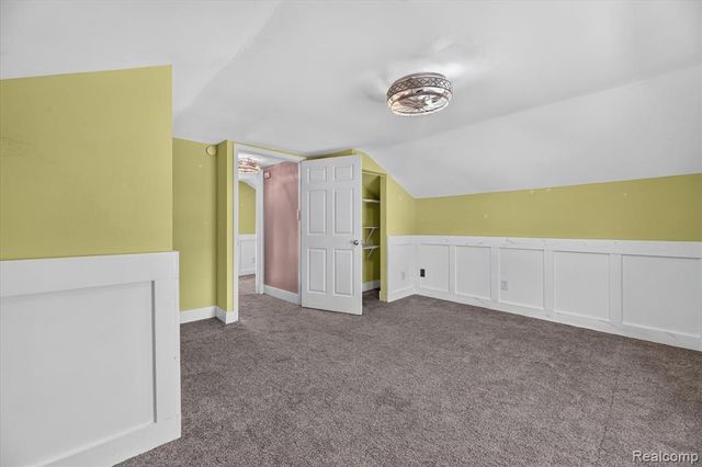 103 Washington Street, Holly, MI 48442