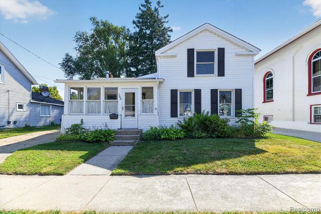 103 Washington Street, Holly, MI 48442