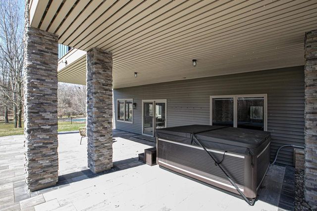 2592 REMINGTON COURT, Green Bay, WI 54302