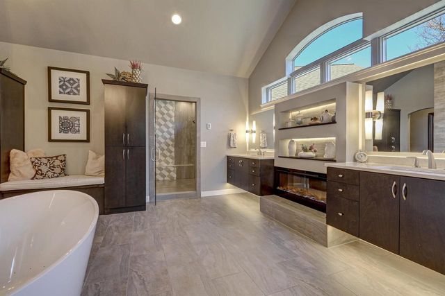 2592 REMINGTON COURT, Green Bay, WI 54302