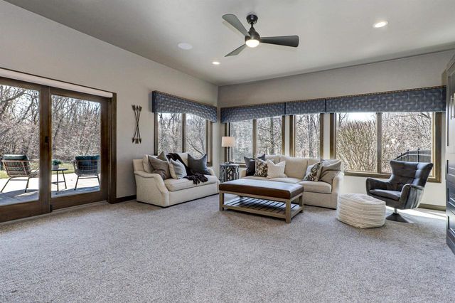 2592 REMINGTON COURT, Green Bay, WI 54302