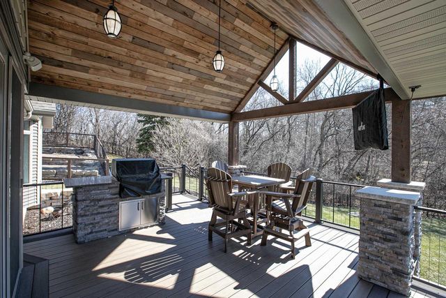 2592 REMINGTON COURT, Green Bay, WI 54302