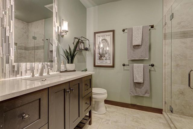2592 REMINGTON COURT, Green Bay, WI 54302