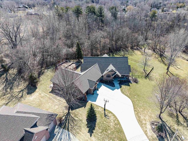 2592 REMINGTON COURT, Green Bay, WI 54302