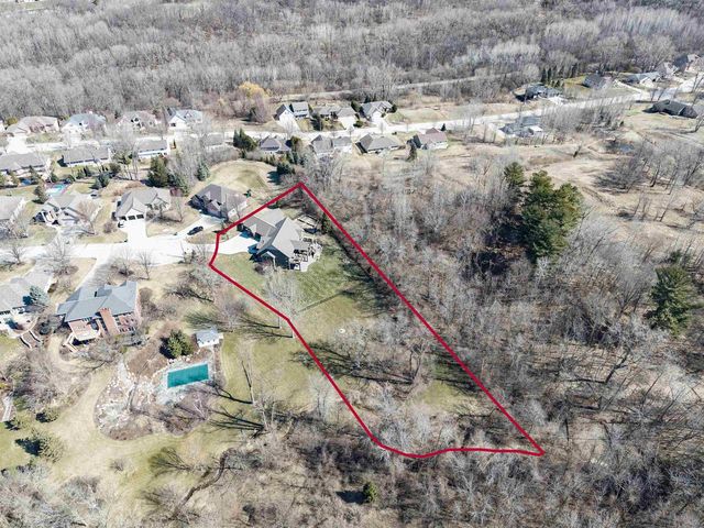 2592 REMINGTON COURT, Green Bay, WI 54302