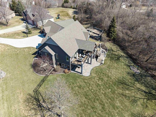 2592 REMINGTON COURT, Green Bay, WI 54302