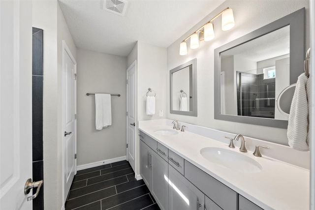 19261 MOSSY PINE DRIVE, Tampa, FL 33647