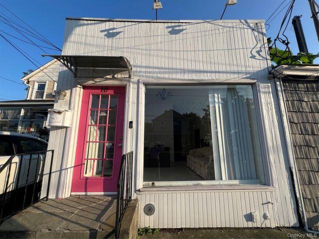 10 Willowdale Avenue, Port Washington, NY 11050