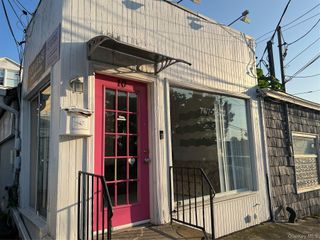 10 Willowdale Avenue, Port Washington, NY 11050