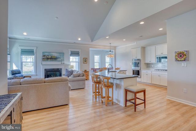 329 HERITAGE SHORES CIR, Bridgeville, DE 19933