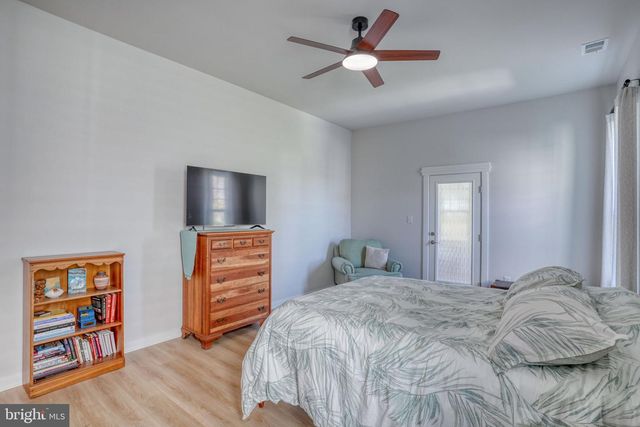 329 HERITAGE SHORES CIR, Bridgeville, DE 19933