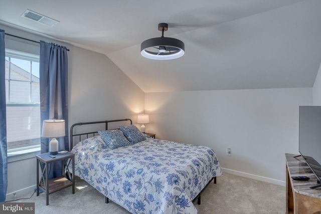 329 HERITAGE SHORES CIR, Bridgeville, DE 19933