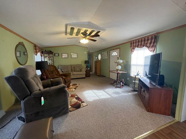 7 Labarge Drive, Plattsburgh, NY 12901