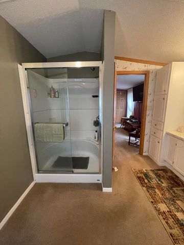 7 Labarge Drive, Plattsburgh, NY 12901