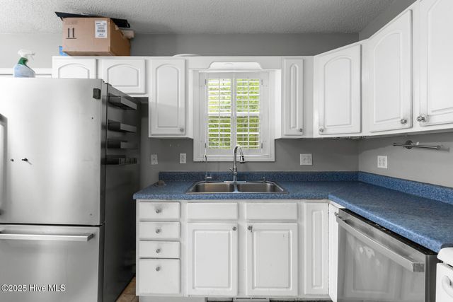 32 E Bayshore Boulevard, Jacksonville, NC 28540