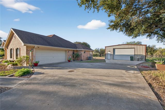 21066 McMurray Lane, Mathis, TX 78368