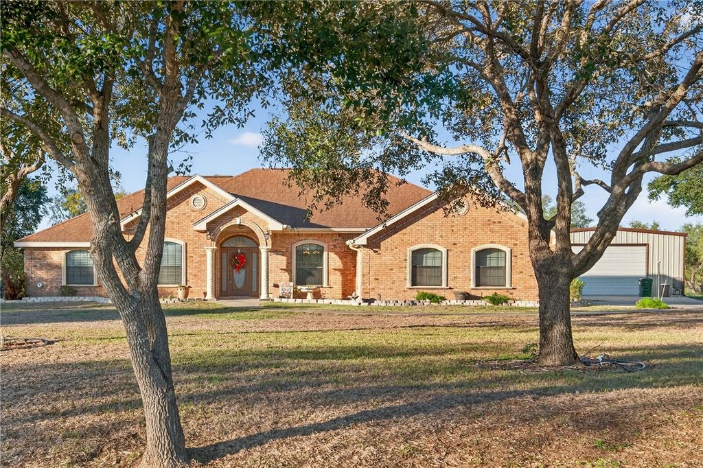 21066 McMurray Lane, Mathis, TX 78368