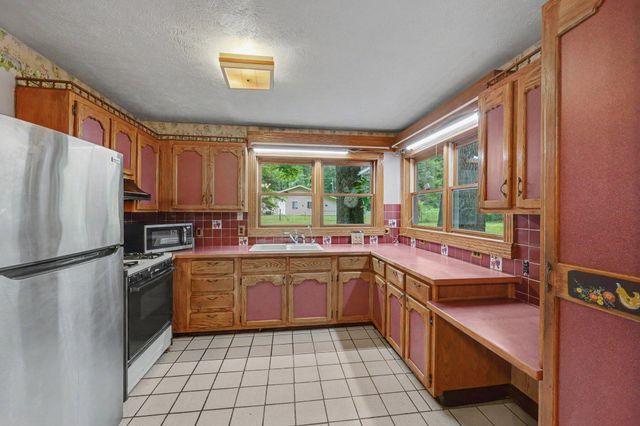 1460 Goodrich Street, Allegan Twp, MI 49010