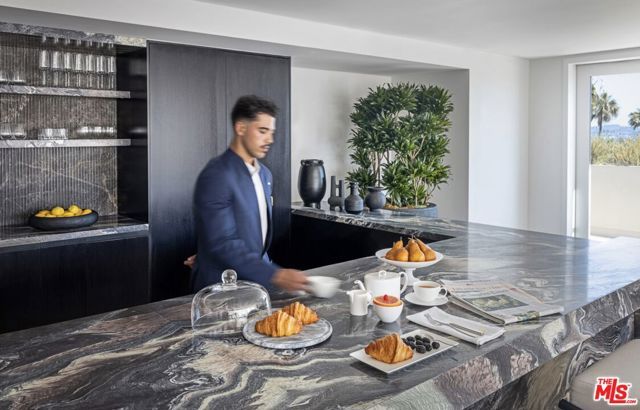 9200 Wilshire Blvd 206E, Beverly Hills, CA 90212