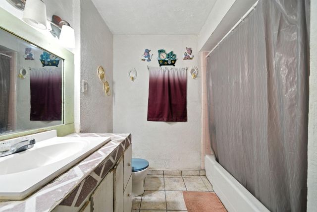 4924 Park Dr Drive, Houston, TX 77023