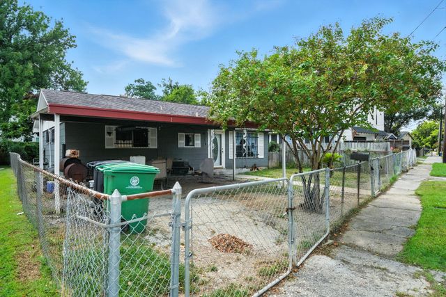 4924 Park Dr Drive, Houston, TX 77023