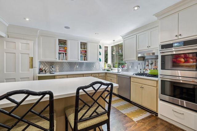 2200 Harding Pl Unit 6, Nashville, TN 37215