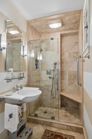 2200 Harding Pl Unit 6, Nashville, TN 37215