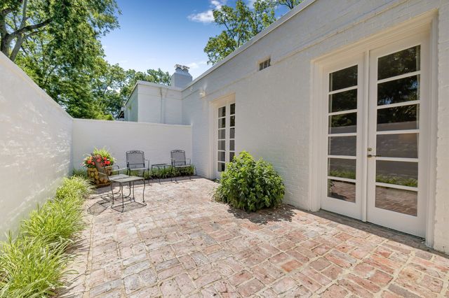 2200 Harding Pl Unit 6, Nashville, TN 37215